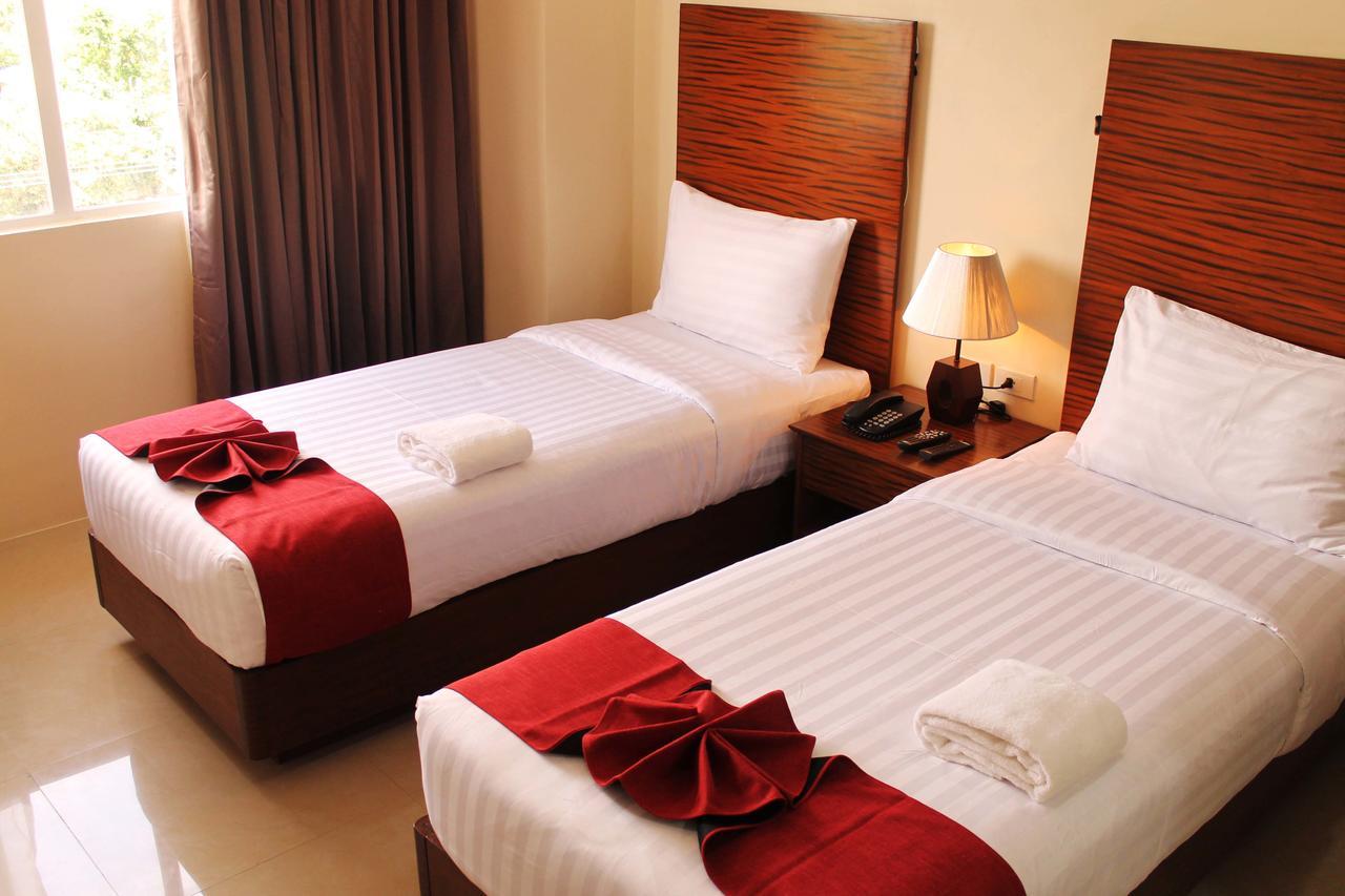 Sebastien Hotel Lapu-Lapu City Kültér fotó